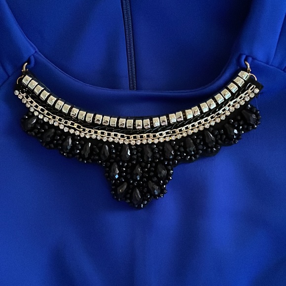 Dress - Picture 5 of 5